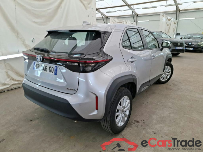 TOYOTA Yaris Cross Hybride / 2021 / 5P / SUV 1.5 HYBRID 116H DYNAMIC BUSINESS BEY AWD #3