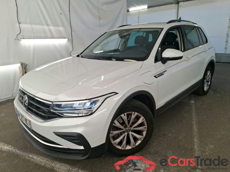 VOLKSWAGEN Tiguan / 2020 / 5P / SUV 1.4 eHybrid 245 DSG6 Life Business #1