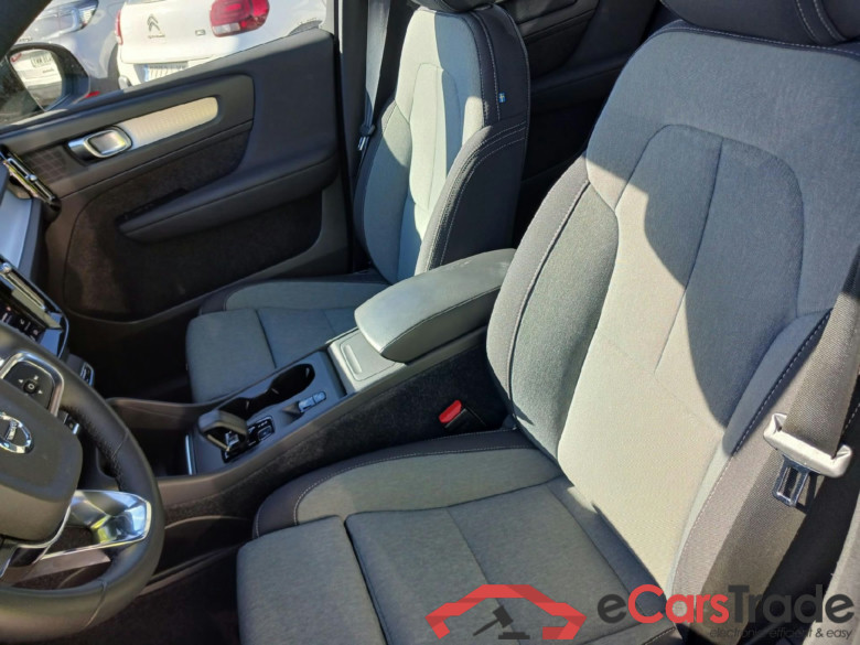VOLVO XC40 / 2021 / 5P / todoterreno 2.0 B3 G Core Auto #6