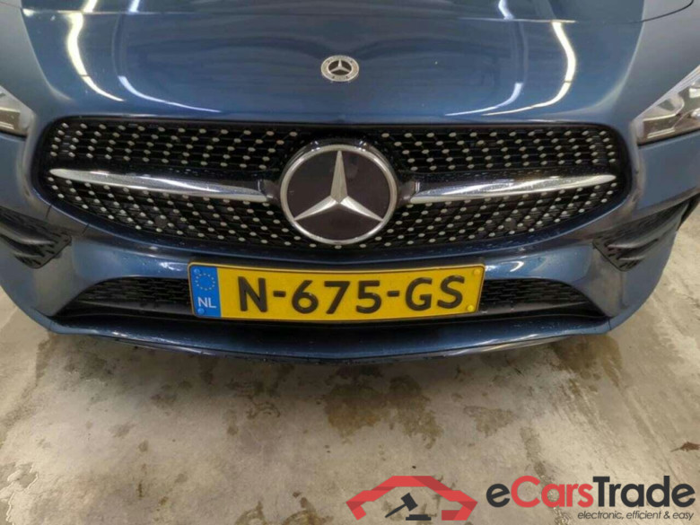 MERCEDES-BENZ CLA-klasse Shooting Brake 250 e Bns Sol AMG Ld #4