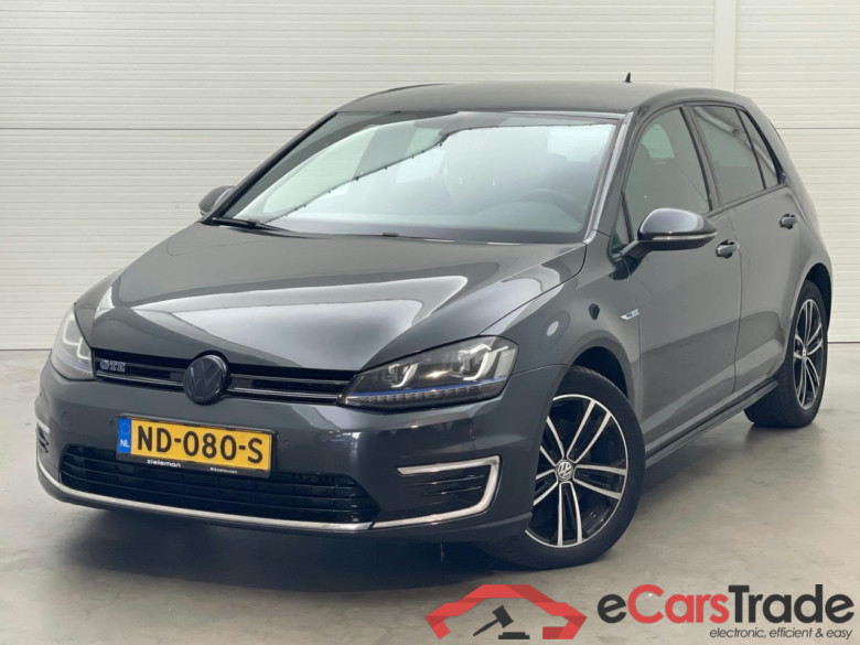 VOLKSWAGEN GOLF 1.4 TSI GTE Connected Series