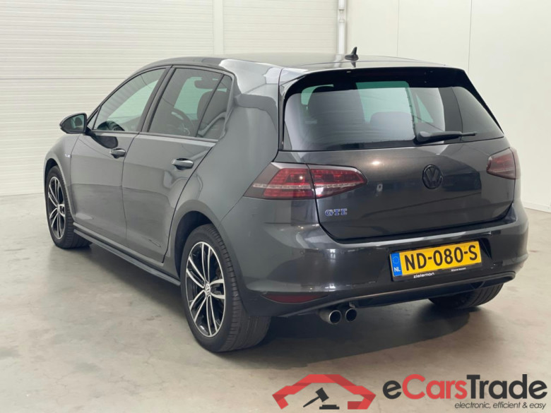 VOLKSWAGEN GOLF 1.4 TSI GTE Connected Series #3
